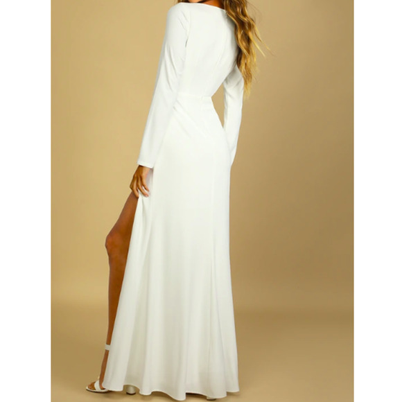 LULU'S XS Romance for the Ages White V-Neck Long Sleeve Maxi Dress NEW B143 - Picture 2 of 9